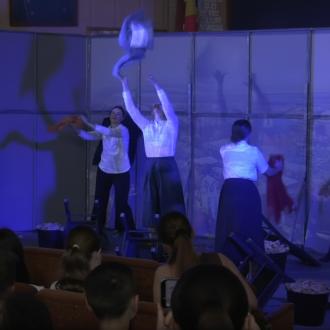 „Un loc sub soare” – spectacol documentar emoționant la Căușeni